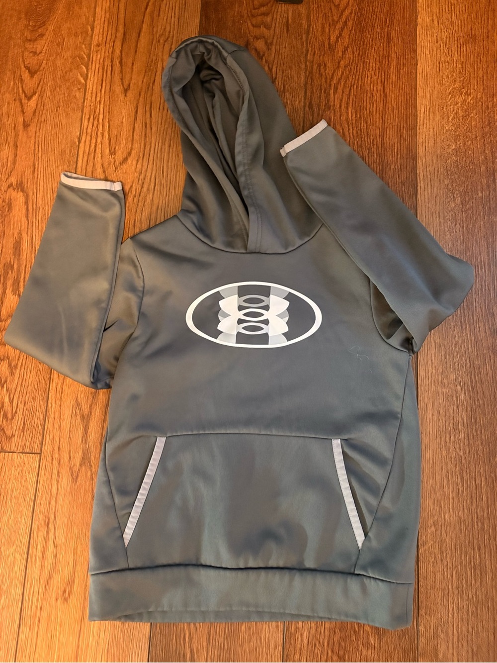 Under Armour Boys Gray Hooded Performance Sweatshirt